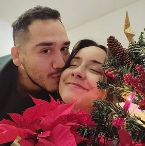 Meet your Posher, Yesi